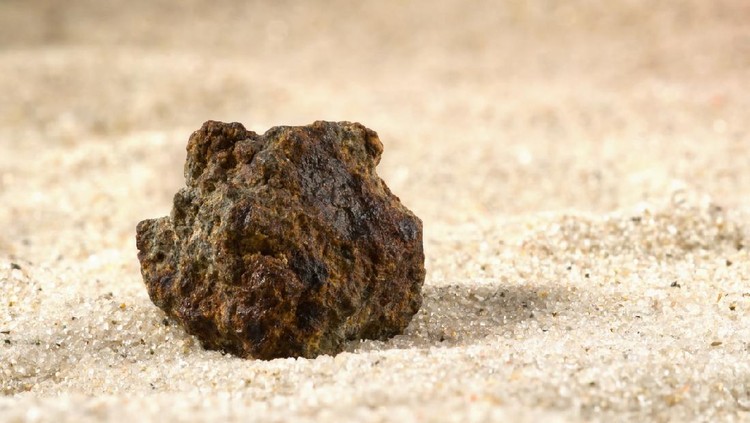 Tektite Meteorite mineral stone rock gem specimen blackTektite Meteorite mineral stone rock gem specimen black