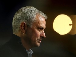 Bos Van Gaal Menginspirasi Posting Kocak Mourinho yang Satu Ini