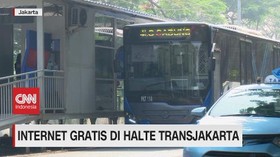 VIDEO: Internet Gratis di Halte Transjakarta