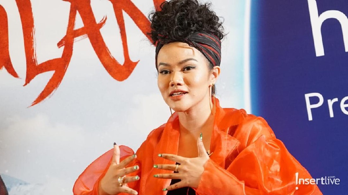 Pengisi Soundtrack film Mulan