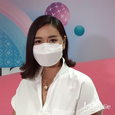 Selfi Nafilah Lelang Celana Jins untuk Donasi Orang yang Membutuhkan