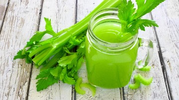 SARAN PENYAJIAN SELEDRI PADA MAKANAN IBU HAMIL