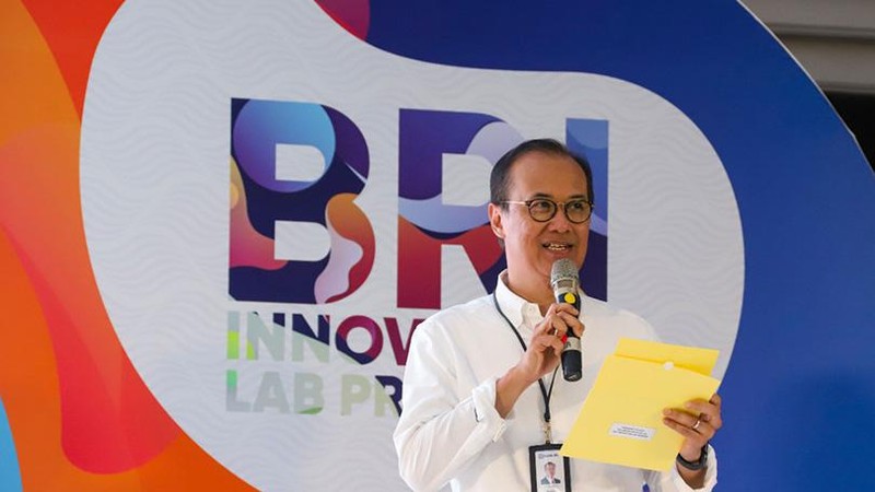 Bank BRI terus mendorong upaya percepatan digitalisasi jasa keuangan dalam rangka mendukung upaya pemerintah mempercepat pemulihan ekonomi nasional.