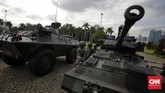 FOTO: Apel Siaga TNI Hadapi Pilkada Serentak 2020 Aparat TNI menggelar apel siaga menghadapi Pilkada Serentak 2020 dan antisipasi banjir di Lapangan Silang Monas, Jakarta, Jumat (20/11)