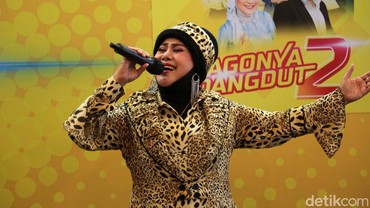 Lirik Lagu Pecah Seribu - Elvy Sukaesih