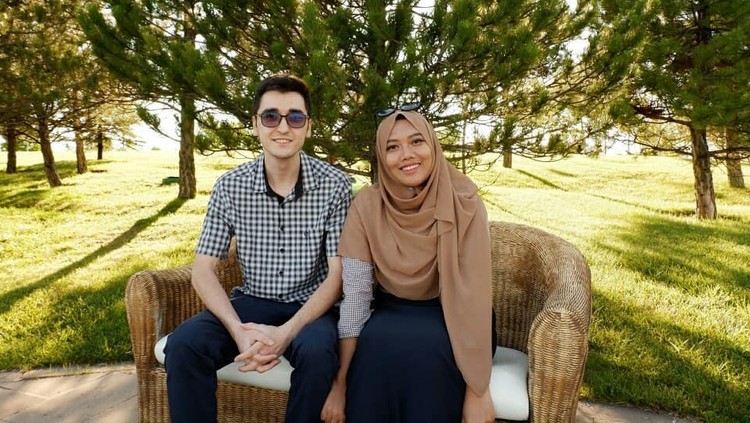 Hijabers nikahi pria Turki