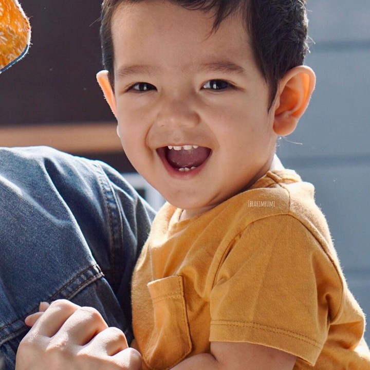 <p>Kenalin, Bun, ini Ibrahim Jalal Ad Din Rumi, putra Arya Saloka dan Putri Anne. (Foto: Instagram @putriannesaloka)</p>