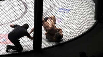 Usman Nurmagomedov Menang KO Ronde 1, Pertahankan Sabuk Juara