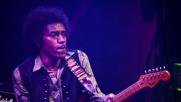 Dua Gitar Legendaris Jimi Hendrix Diproduksi Ulang Gibson