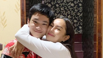 Unggahan Azka dengan Sabrina