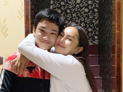 Kalina Nangis Azka Corbuzier Tak Hadiri Pernikahannya, Hanya Beri Ucapan