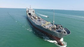 img-title Garda Revolusi Iran Luncurkan Kapal Induk Bisa Angkut Rudal