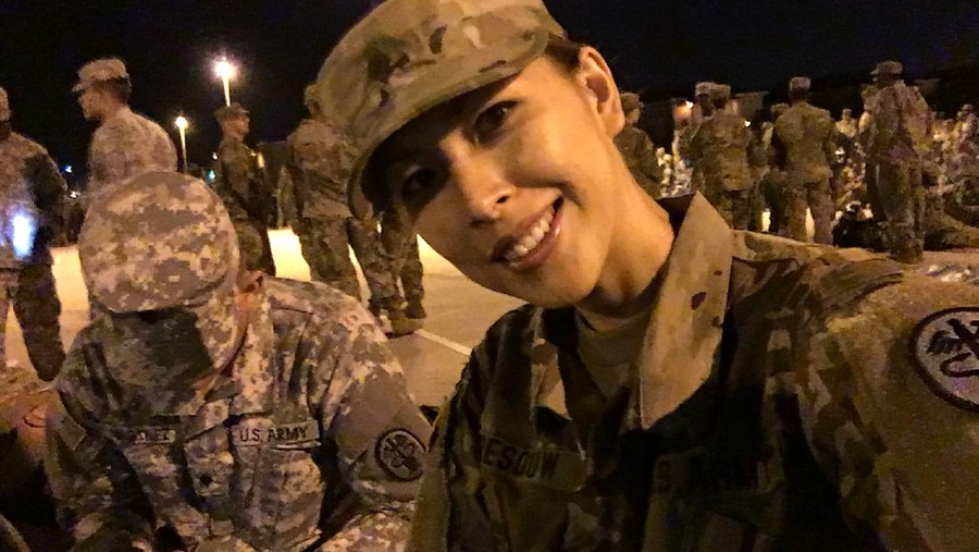 Kristania Virginia Besouw yang kini menjadi tentara wanita dan perawat di Amerika Serikat
