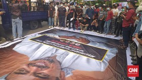 Marak Kerumunan Penolak Rizieq, Polri Sebut Demokrasi
