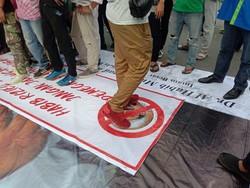 GNPF Sumut Berang Foto Habib Rizieq Diinjak Pendemo: Aliansi Umat Gadungan!