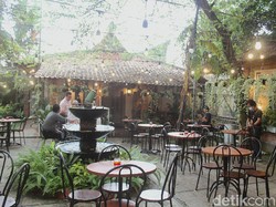 Ngopi Cantik di Kafe Hidden Gems Bergaya Vintage