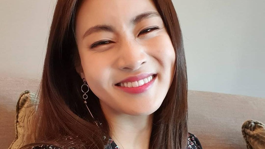 Potret Kang Sora yang tengah hamil