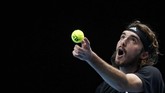 FOTO: Rafael Nadal ke Semifinal ATP Finals 2020 Rafael Nadal melangkah ke semifinal ATP Finals 2020 usai mengalahkan Stefanos Tsitsipas di O2 Arena, London, Kamis (19/11) malam waktu setempat.