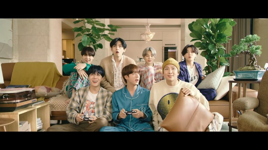 Resmi Comeback, BTS Rilis Lagu 'Life Goes On'