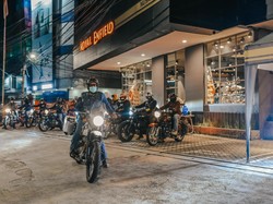 Cara Royal Enfield Hilangkan Stres Pelanggannya di Tengah Pandemi: Ride After Dark