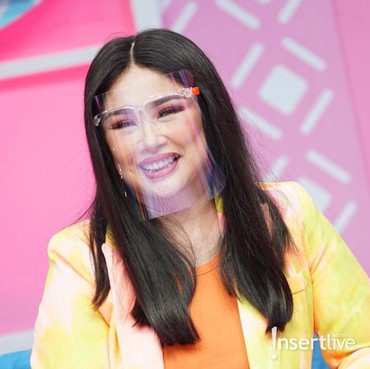 Kagum dengan Azan, Titi DJ Ungkap Pindah Agama Bukan karena Bucek Depp