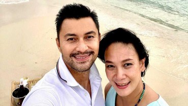 img-title Terpisah Jarak dengan Dian Nitami, Tingkah Anjasmara Bikin Warganet Baper