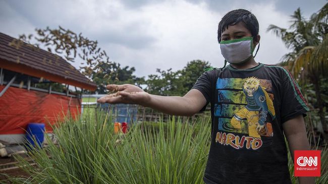 Justru dengan aktivitas yang banyak dilakukan dari rumah akibat pandemi, waktu-waktu tersebut dapat lebih merekatkan hubungan antaranggota keluarga.