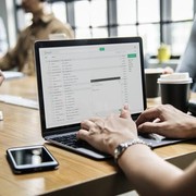 Buat Kamu Pekerja Kantoran, Hindari Kesalahan Ini Saat Menggunakan Email