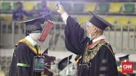 FOTO: Saat Robot Berlagak Layaknya Wisudawan