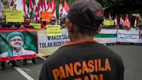 Survei SMRC: Hanya 43 Persen Warga yang Suka Rizieq Shihab