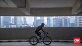 FOTO: Sensasi Bersepeda Menyusuri Rampa Spiral Gedung Parkir Bersepeda menjadi tren dan alternatif olahraga kala pandemi Covid-19. Banyak jalur yang menjadi incaran pesepeda, termasuk menyusuri rampa spiral gedung parkir.