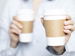 Hati-hati! Minum Kopi di Gelas Kertas Berisiko Tercemar 25 Ribu Partikel Plastik