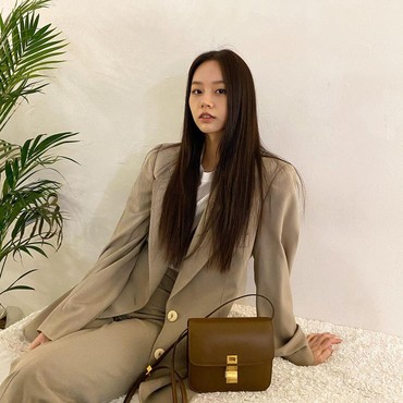 Sudah Mulai Syuting, Lee Hyeri Dikonfirmasi Bintangi 'Victory'