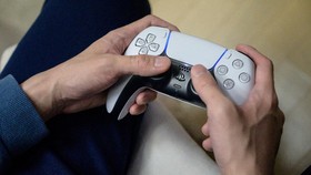 Chip Langka Bikin Susah Produksi Ponsel, PS5, Hingga Mobil