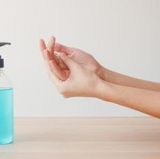 Dijamin Gak Bikin Kering, Ini Dia 4 Hand Sanitizer untuk Kulit Sensitif