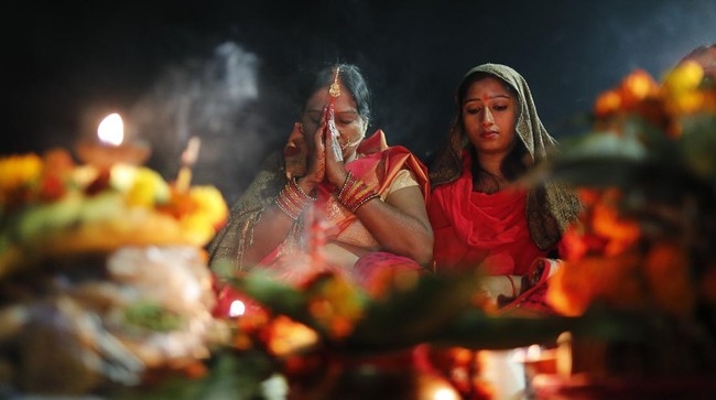 Penduduk desa di India membangun Kuil Dewi Corona. Mereka berharap kuili itu dapat mengusir virus corona yang meluluhlantahkan negeri mereka.