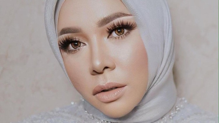 melly goeslaw melly goeslaw