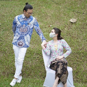 Bukan Orang Sembarangan, Ini 5 Fakta Mencengangkan Istri Denny Sumargo