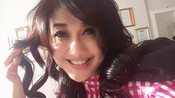 KISAH CINTA PARAMITHA RUSADY