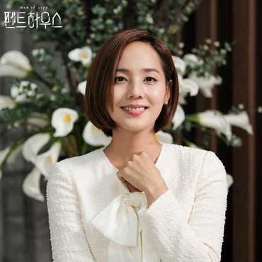 The Penthouse Eps.13, Hubungan Gelap Dokter Ha dan Yoon Hee Terbongkar