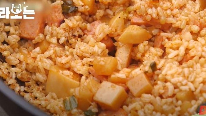 Yum! Resep Nasi Goreng Kimchi Lobak ala Cha Seung Won 'Three Meals a Day'