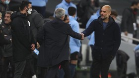Barcelona Kejar Guardiola, Pemain Man City Goyah