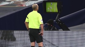 Wasit Mike Dean Diberi Izin Cuti Usai Diancam Dibunuh