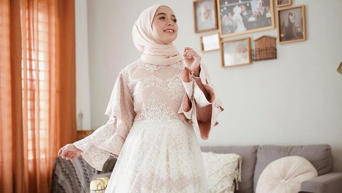 Tren 2021, 6 Model Dress Cantik untuk Hijabers Kondangan