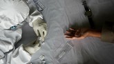 FOTO: Setengah Juta Kasus Covid-19 di Indonesia Delapan bulan lebih masa pandemi, kasus covid-19 di Indonesia menyentuh angka 502.110. Namun selama ini testing masih rendah, jauh di bawah standar WHO.