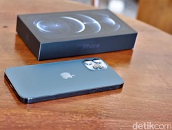 Makin Galak, India Hambat Impor iPhone dan Xiaomi dari China