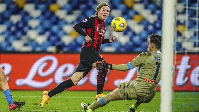 AC Milan mengalahkan Sparta dengan skor 1-0 dalam laga fase grup Liga Europa, Jumat (11/12) dini hari waktu Indonesia.