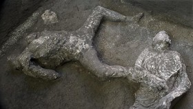 2 Kerangka Manusia Ditemukan di Pompeii, Diduga Budak-Majikan