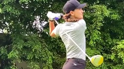 Luna Maya Main Golf, Disebut Mirip Atlet Profesional