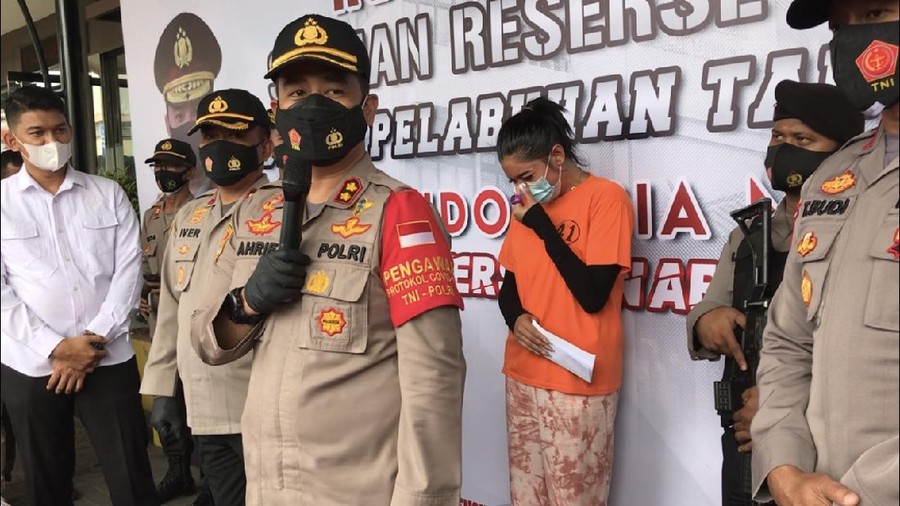 Millen Cyrus ditangkap narkoba